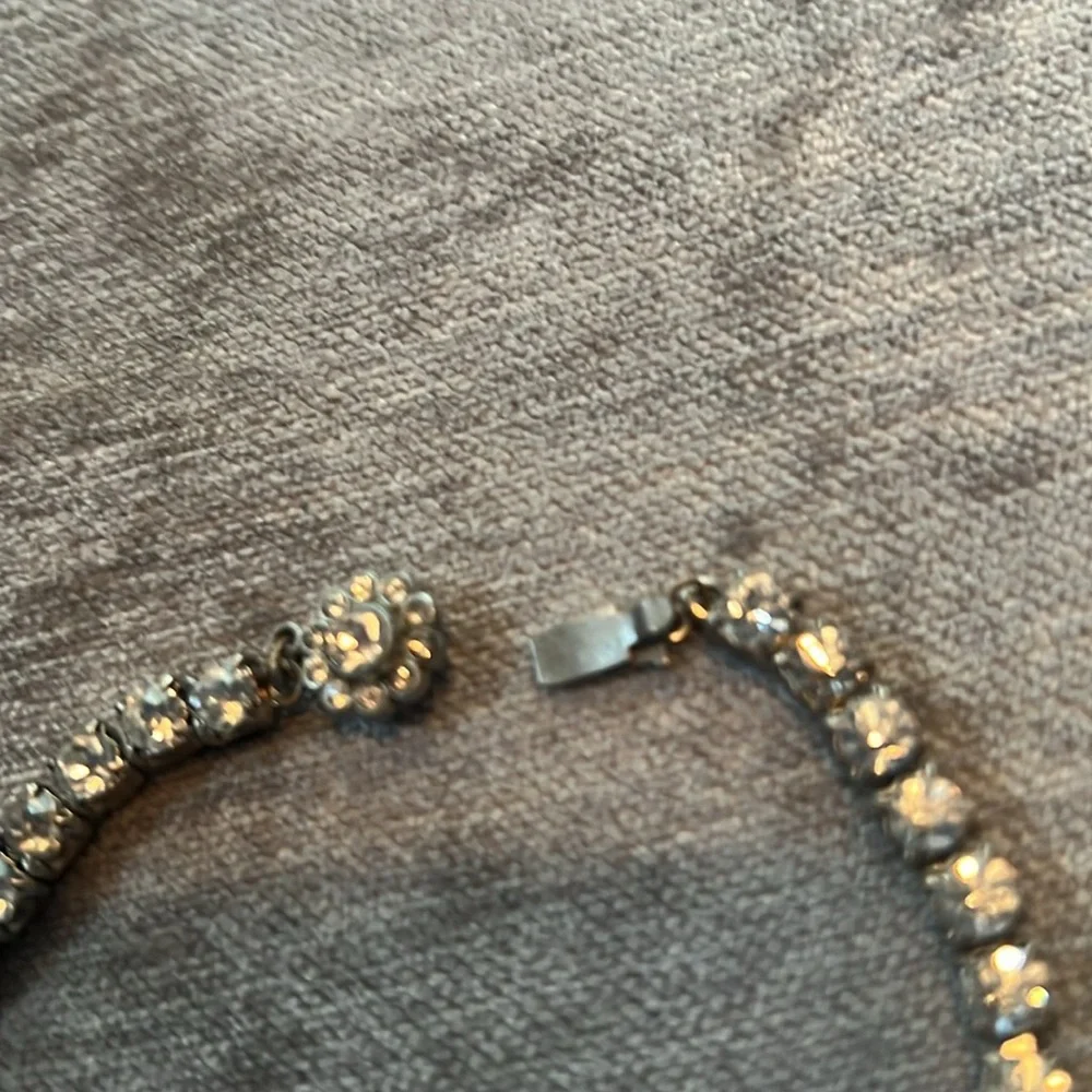 Gorgeous Vintage rhinestone choker 14” not adjustable - Picture 4 of 7